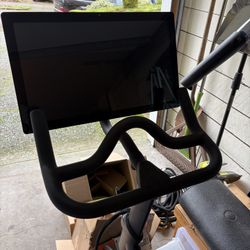 Peloton 2020 - Good Condition