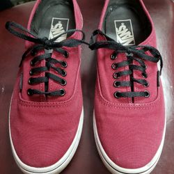 Vans Size: 6.5 Men ; Size: 8 Women