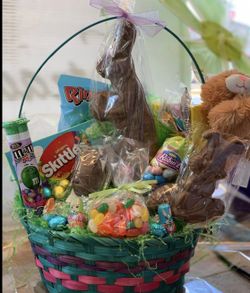 TAKING EASTER BASKET ORDERS!! 