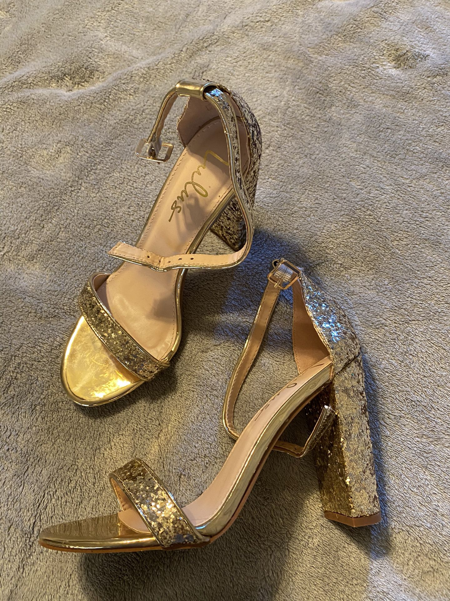 Lulus gold heels
