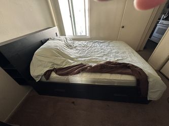 Complete bedroom Set 