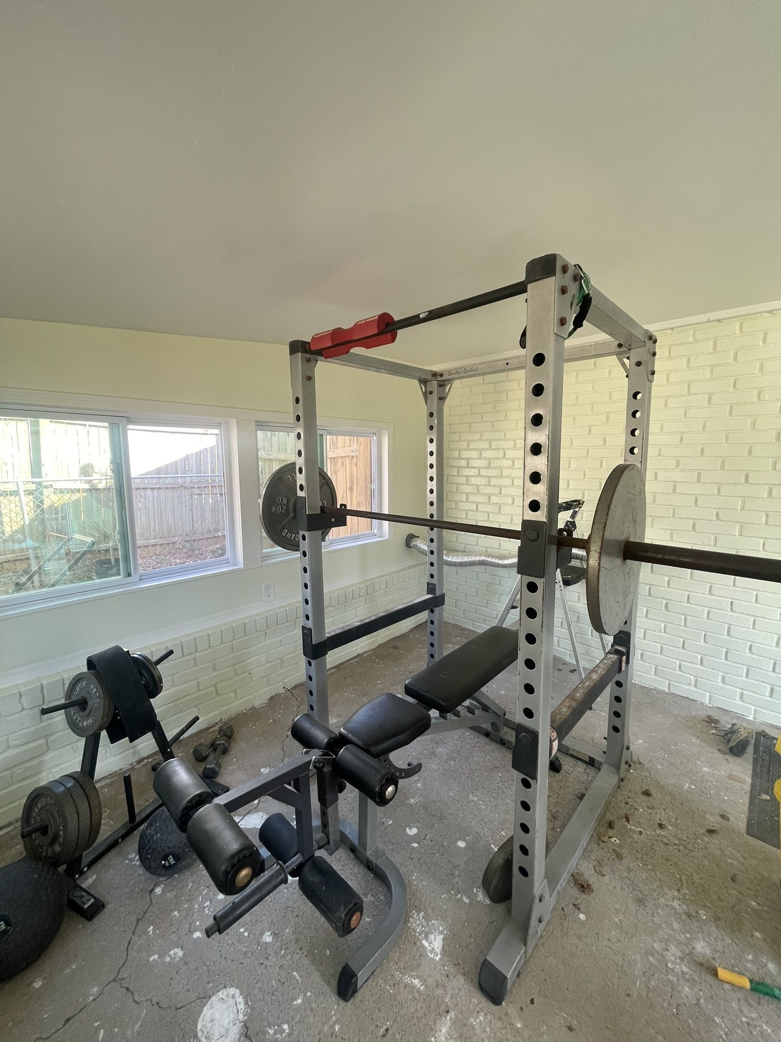 squat rack