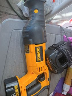DeWalt Saw
