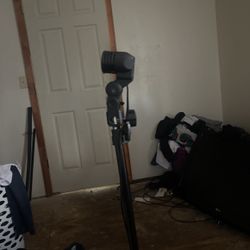 Studio Light (needs Lightbulb)