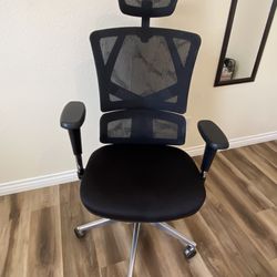 Ergonomic office chair