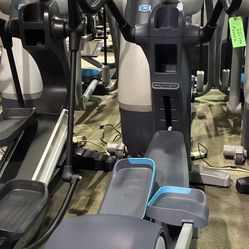 Precor EFX883 commercial elliptical
