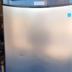 Danby Mini Frige