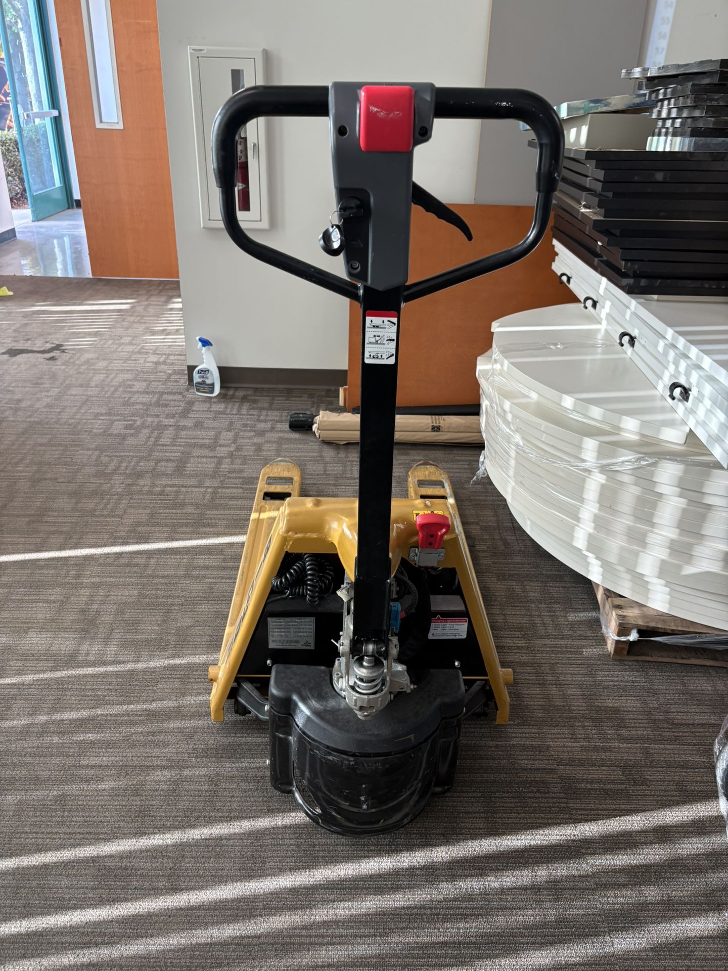 Big Joe Electric Pallet Jack