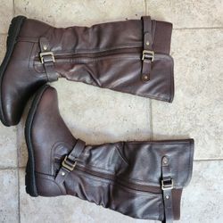 Mid-calf Brown Boots with Zipper And Buckle