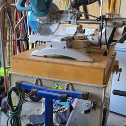 Makita Slide Compound Miter Saw