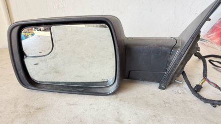 2019 2022 DODGE RAM 1500 SIDE MIRROR OEM LEFT DRIVER SIDE HEATED WITH BLIND SPOT