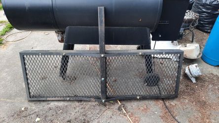 Cargo Carrier Hitch Attachment