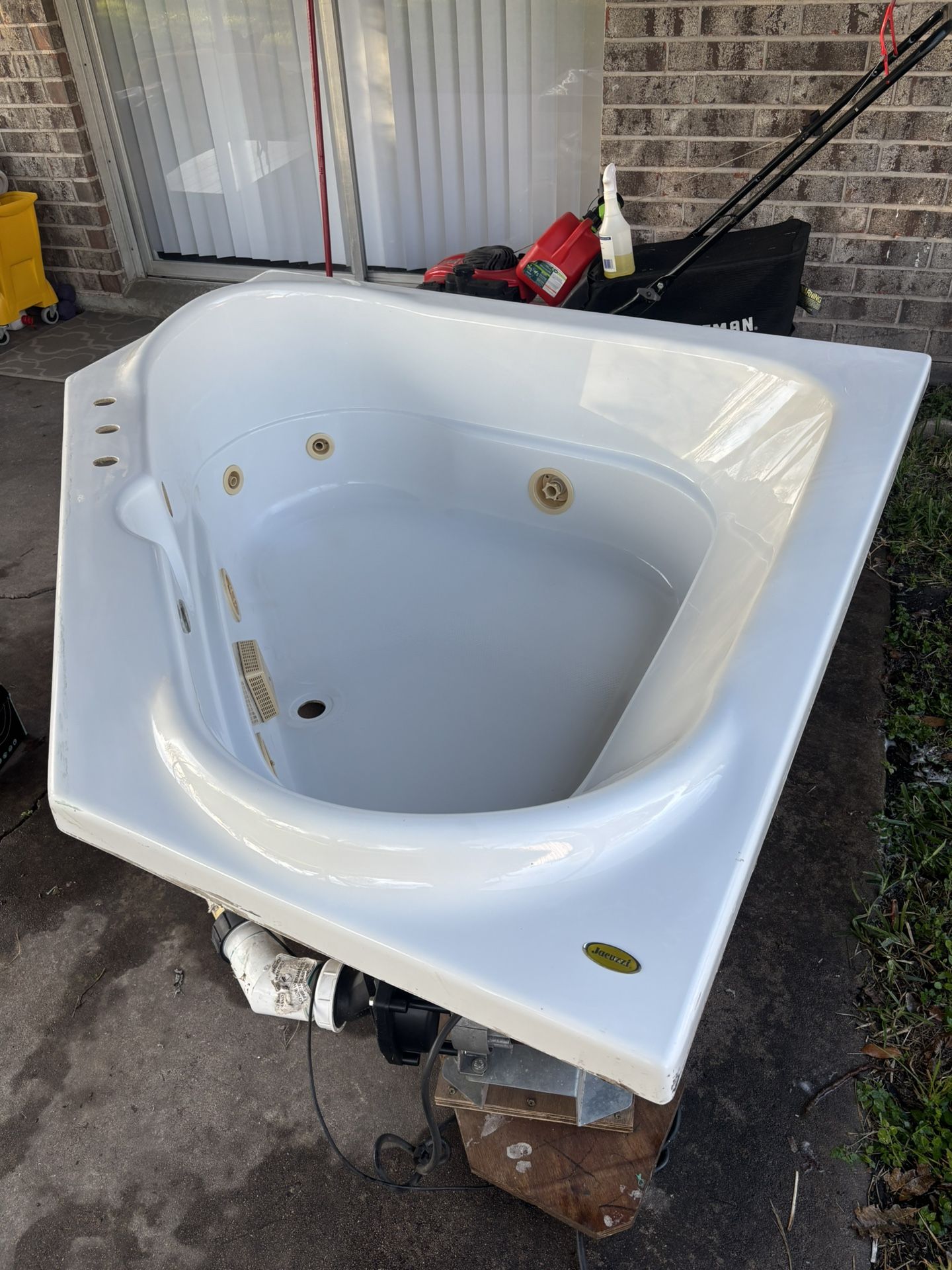 Bathtub