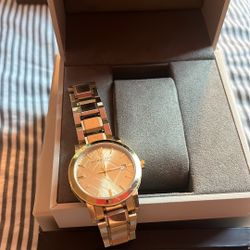 Burberry BU9134 Light Gold-tone Women's Watch