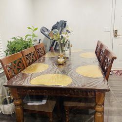 Ashley Dinning Table And 6 Chair 