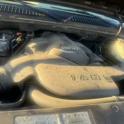 2006 GMC Yukon Denali 6.0 Motor Parts Only 