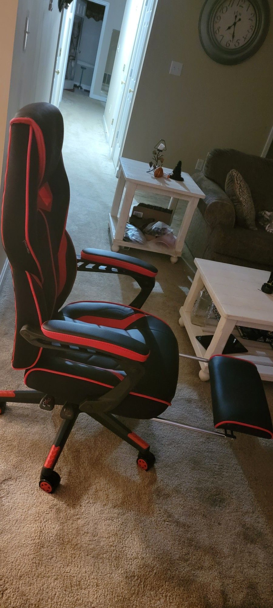 Brand New Gaming Chair With Footrest And Vibrating Cushion