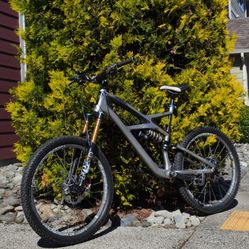 Specialized Enduro Carbon Pro (Size L) – High-End Enduro Bike