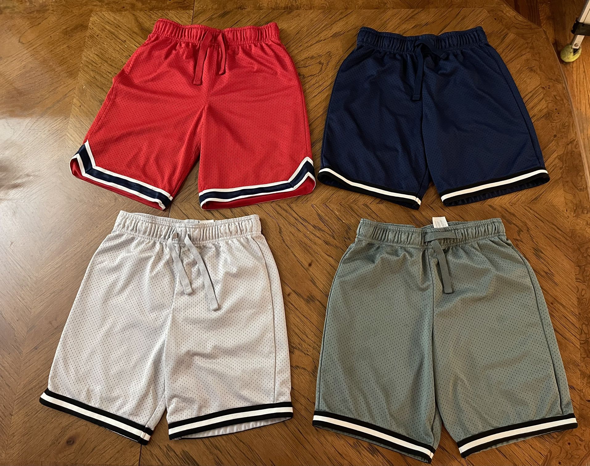 4 Pairs of Boys OshKosh B’gosh Mesh Shorts Size 12/12A - Like New (See Description)