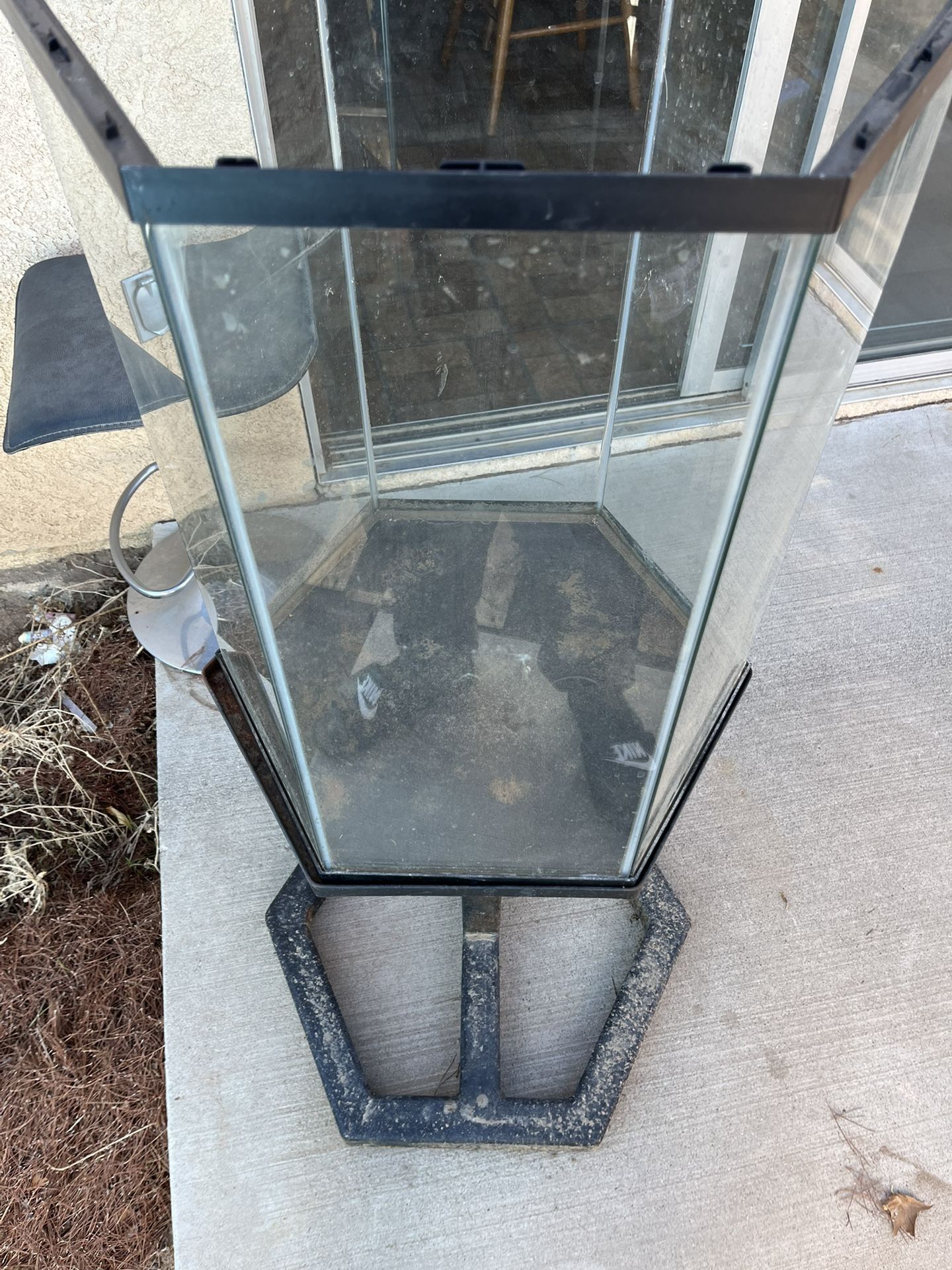 Octagon Terrarium And Stand