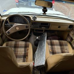 Se vende casa movil Toyota 22r año 81 tiene bolsas de aire en perfectas condiciones  con calefacción y aire acondicionado en perfectas condiciones tit