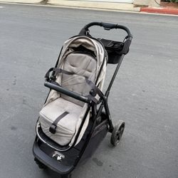 Mom push Newborn And Toddler Stroller 