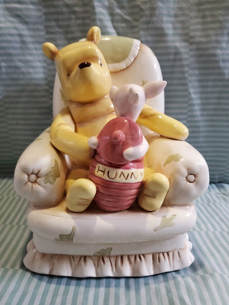 Vintage Winnie-the-Pooh piggy bank
