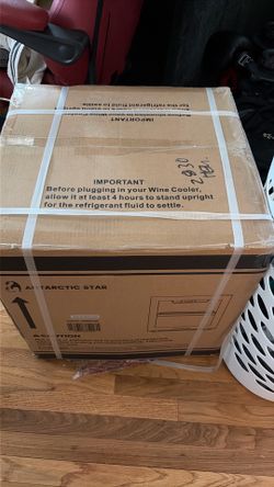 Mini fridge