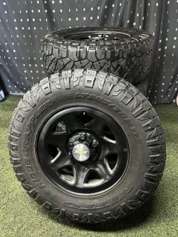 Chevy Silverado 6 Lug 17 Inch OEM Wheels