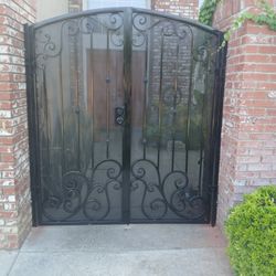 Custom Gates 