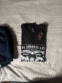 T-shirt Levi