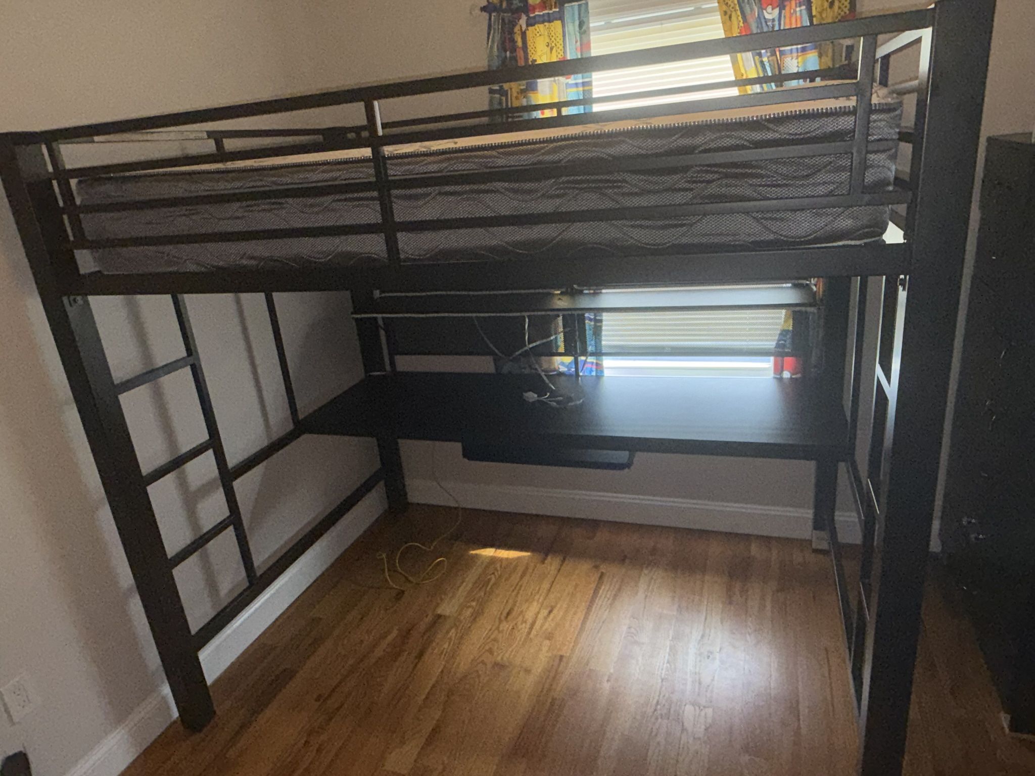 Loaf Bump Bed With Desk