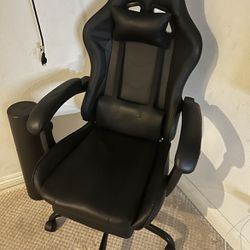 Hmall Gaming Chair