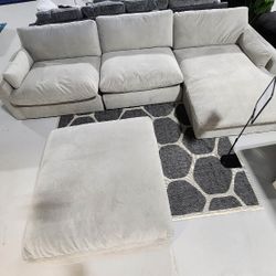 Brand New | Sophie İvory/ Gray 3 PC Sectional Couch With Chaise| Ottoman Sold Separately @ Fast Delivery 🚚