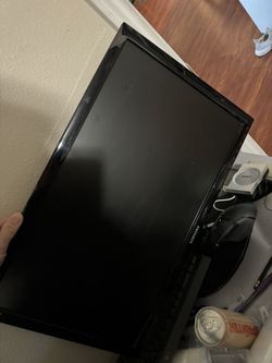 Samsung Monitor S24D300HL $20
