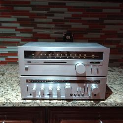 SANSUI CLASSIQUE A-700 Integrated Amplifier & T-60 Stereo Tuner 