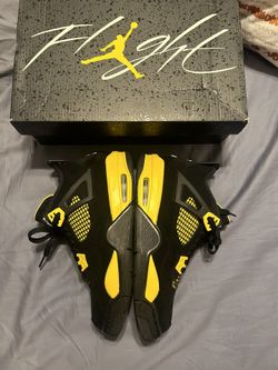 Thunder 4s Size 6.5y
