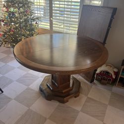 Solid Wood Dining Table With Two Leaves 