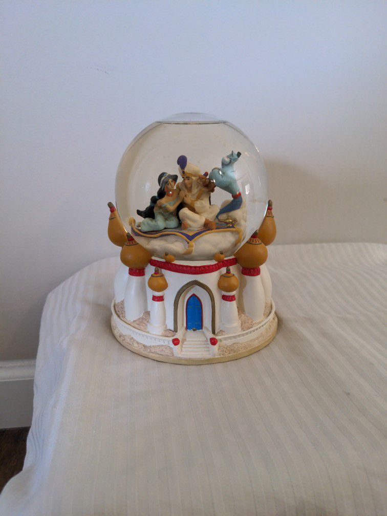 Disney Aladdin Snow Globe