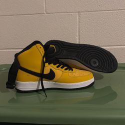 Nike Air Force 1 High Tops 