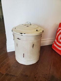 Vintage Farmhouse Aluminum Trash Can w/ Lid