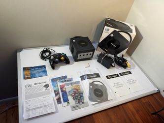 Nintendo GameCube Black Console Complete w/ Controller Cords Manuals In Box CIB