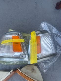 Front signal corner light