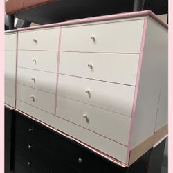 Dresser/ Eight drawers dresser