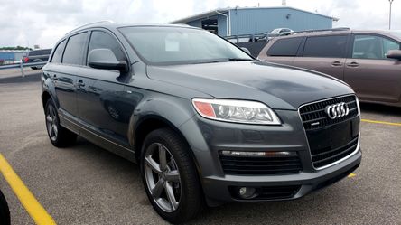 Audi Q7 S line