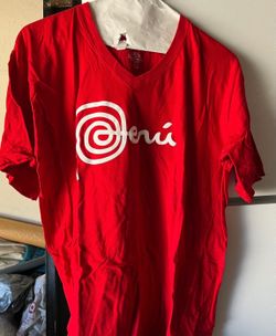 New Peru Graphic Red V-Neck T-Shirt  ONLY $10 each FIRM///🎈