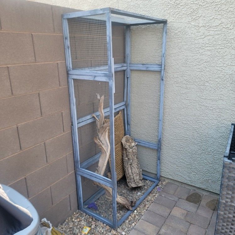 Pet Cage / Hutch For Outdoors