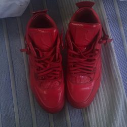 Jordan 4s