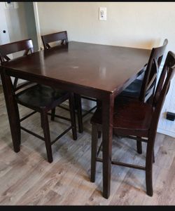 Dining table with chairs