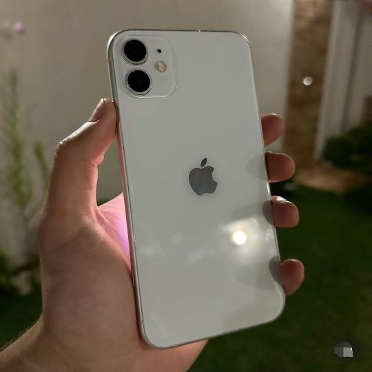 iPhone 11 Unlocked / Desbloqueado 😀 - Different Colors Available